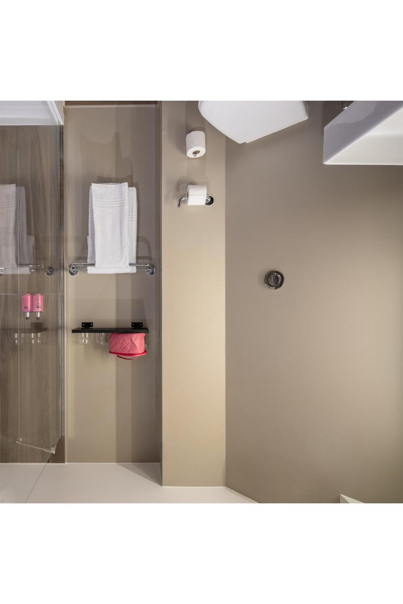 Moxy Paris קלמאר מראה חיצוני תמונה